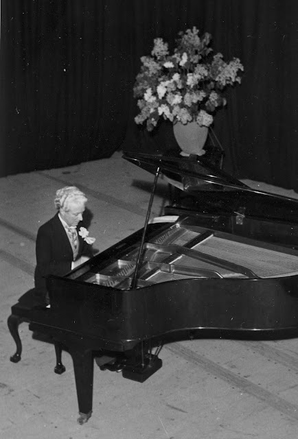 Paderewski with in – – and unrelated Music The detours Competitions Pocket occasional Germany and Classical Festivals Poland